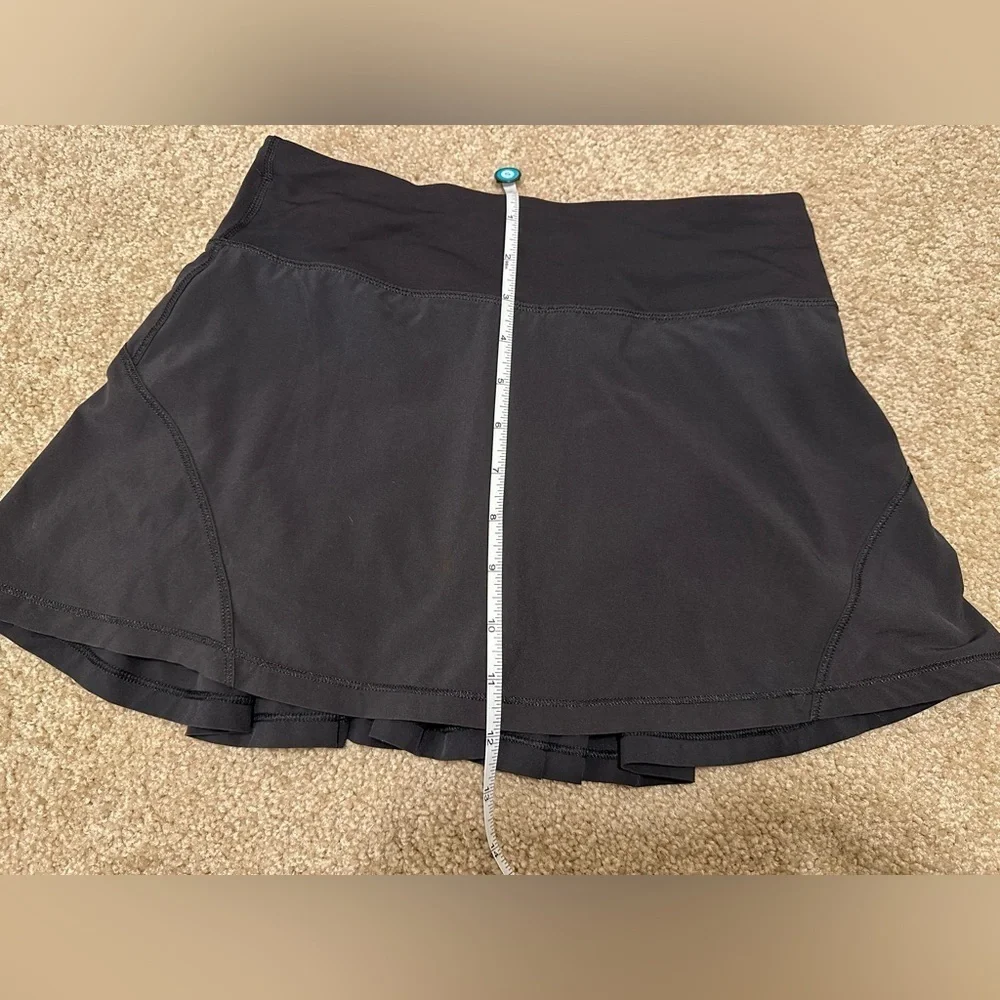 Lululemon Circuit Breaker Skirt Black Size 2